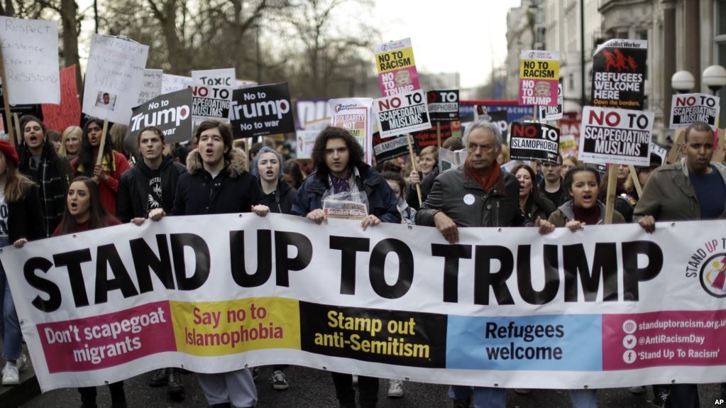 Thousands Descend on Battery Park for 2nd Straight Day of Travel Ban Protests