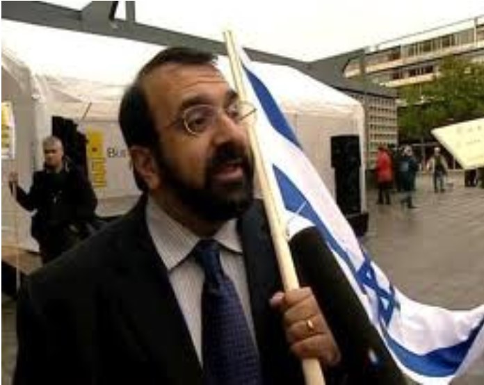 Anti-Muslim extremist Robert Spencer calls peaceful student protesters 