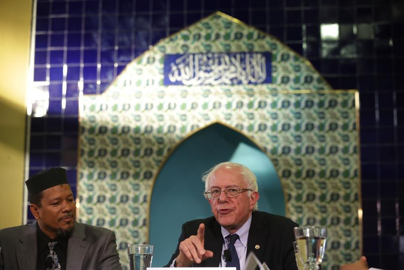 Sanders wins backing of top Muslim political group