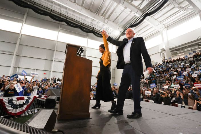Bernie Sanders' Next-Level Outreach Gives Muslims Solid Footing In Presidential Politics